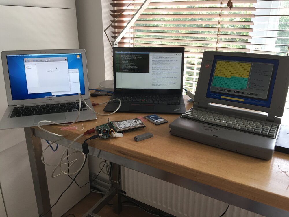 ... blijkbaar had hij een beetje aanmoediging nodig van zijn moderne neven...