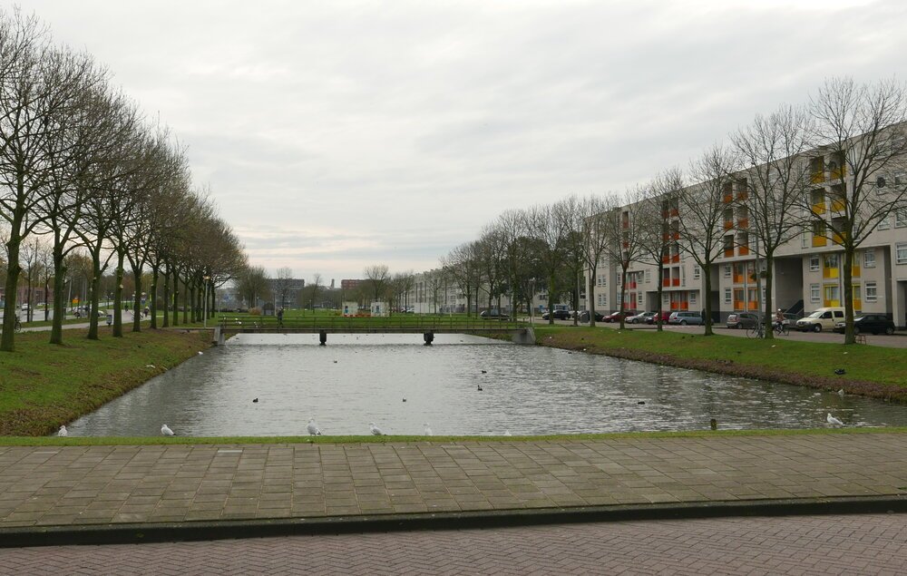 De buurt heeft veel water en groen
