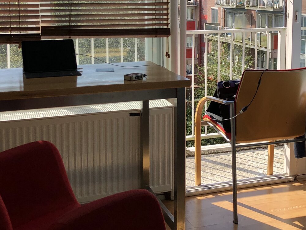 Het zonnepaneel in direct zonlicht plaatsen voor optimale prestaties