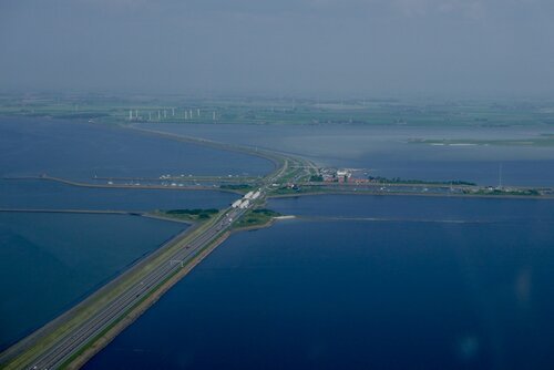 Lorentzsluizen bij Kornwernderzand, Friesland