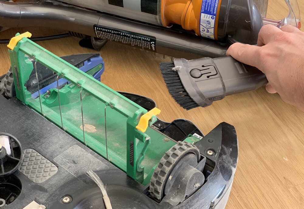 Verwijder stof met de andere stofzuiger