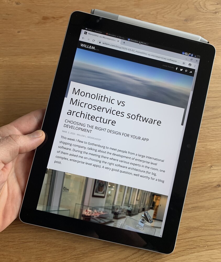 Een artikel lezen op mijn tablet in portretmodus