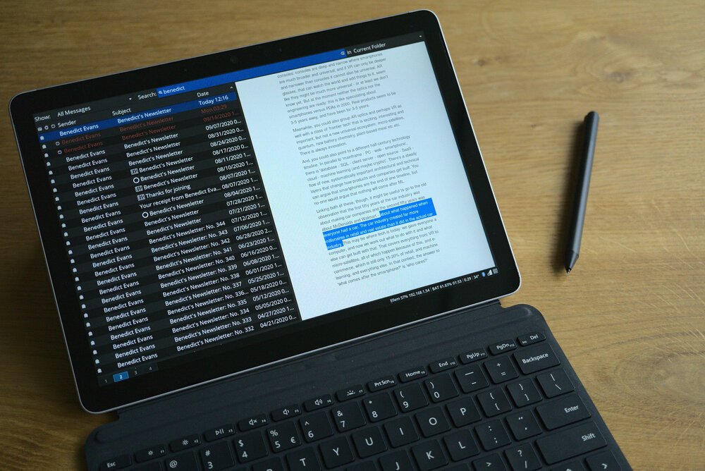 Mails lezen in Evolution werkt goed!