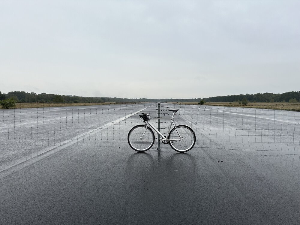 Een rondje maken met de upgrade fiets op voormalig vliegbasis Soesterberg
